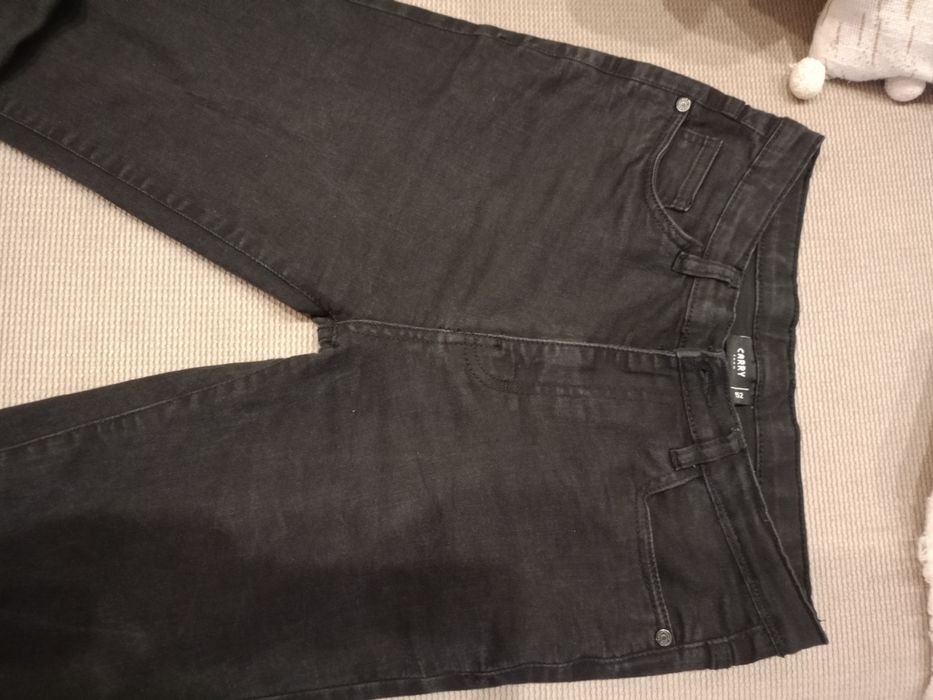 Spodnie jeansowe chłopięce Carry r.152