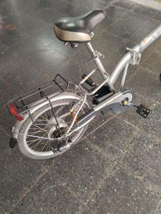 Bicicleta elétrica dobrável