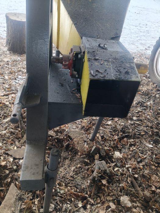 Rębak, rozdrabniacz do gałęzi 2N