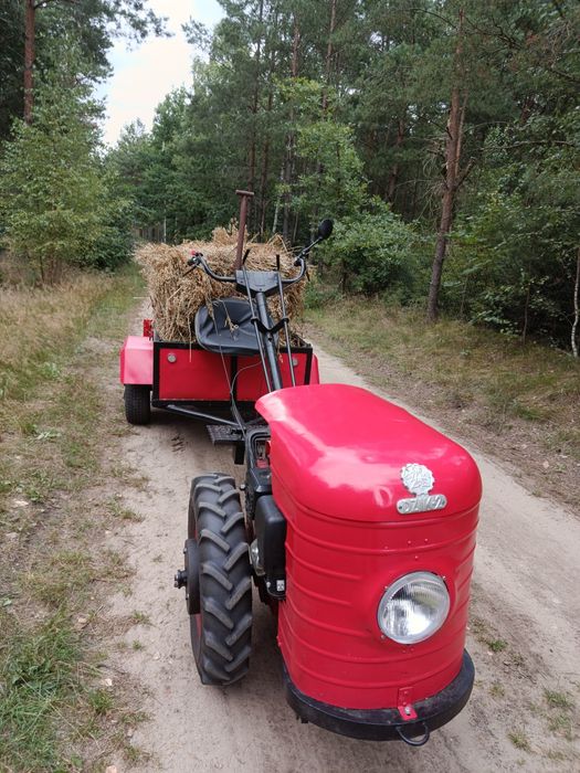 Traktorek jednoosiowy DZIK 2 z przyczepą i osprzętem. Silnik 4T