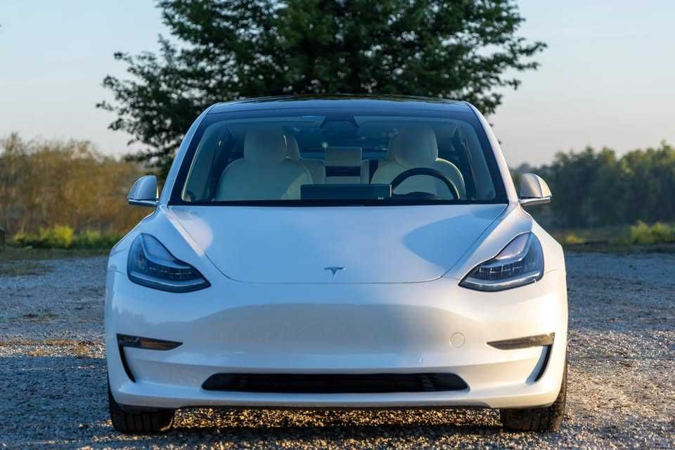 Tesla Model 3 2020