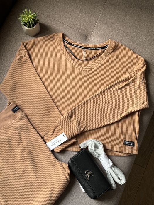Костюм Calvin Klein
