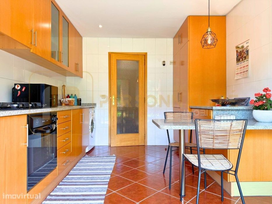 Apt. T2 Centro | Varanda | Lugar de garagem
