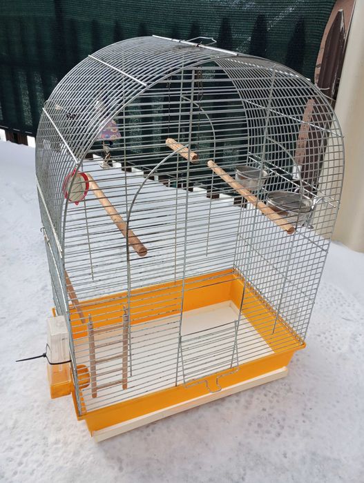 Продам клетку для птицы