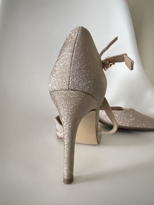 Sapatos de Salto T 36