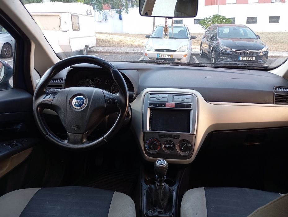 Fiat grande Punto impecável de tudo.