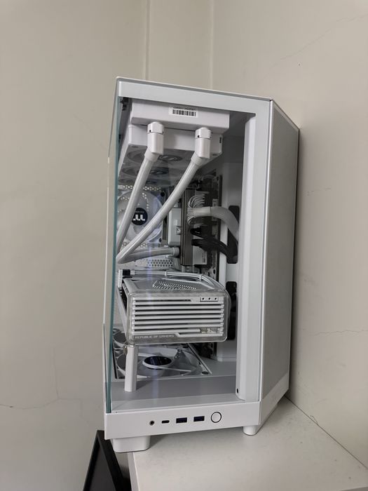 Ryzen 7 9800x3d+RTX Strix 4080 White+32gb xtreem