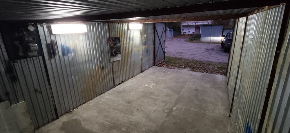 Sprzedam garaż blaszany 6x3 m | Prąd, wylewka, teren strzeżony | ul. 26 Kwietnia / ZUT - Widok 3