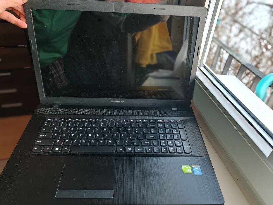 Lenovo G710 / 17" / 1TB / 12GB / Win10