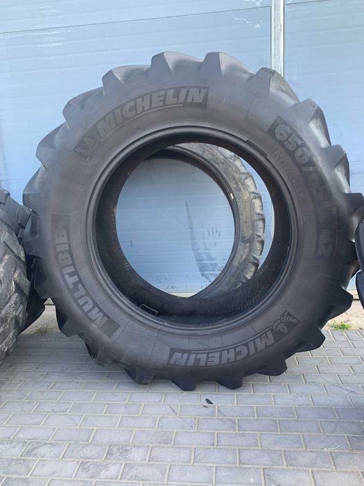 650/65R42 Michelin Multibib  JM876