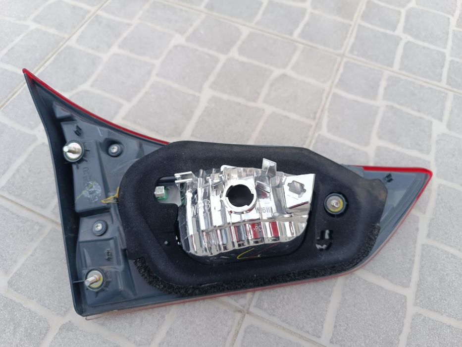 Farolim Toyota Auris