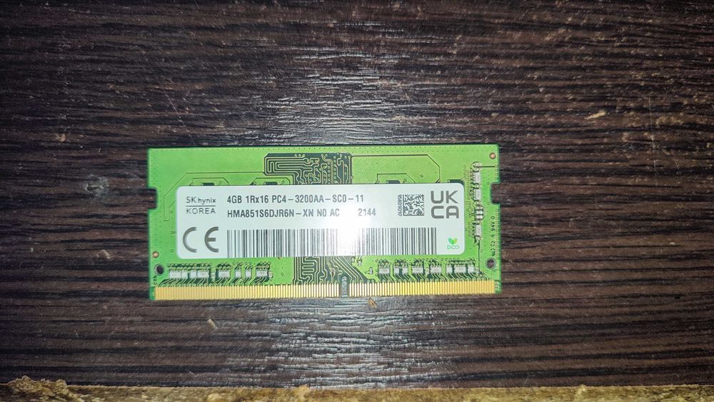 Оперативна пам'ять 4Гб DDR4 3200 Sk hynix