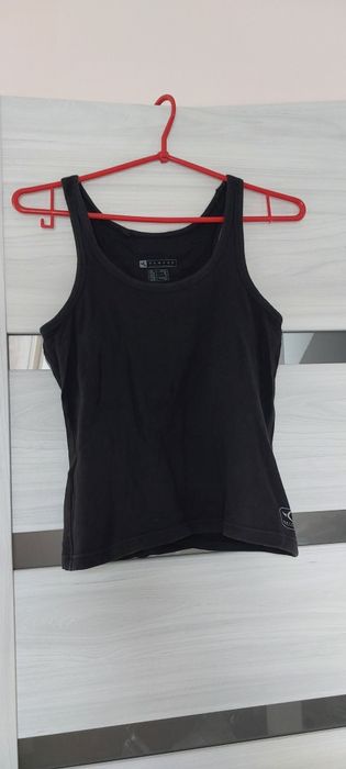Bluzka top ze sportowym stanikiem  bokserka S domyos