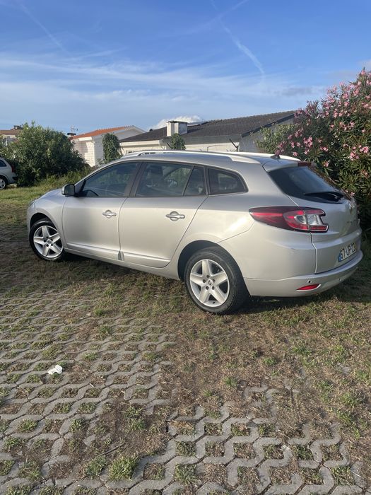 Renault Mégane Sport Tourer 1.5 dCi 110cv – 2014 foto 2