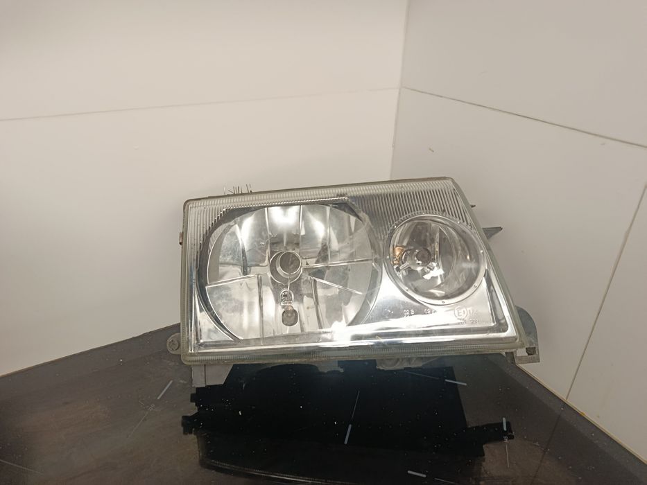 Farol Terrano 2 R20