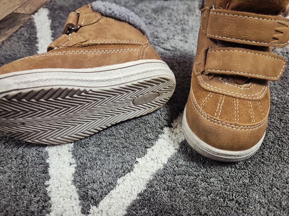 Buty zimowe dla chlopca r.22