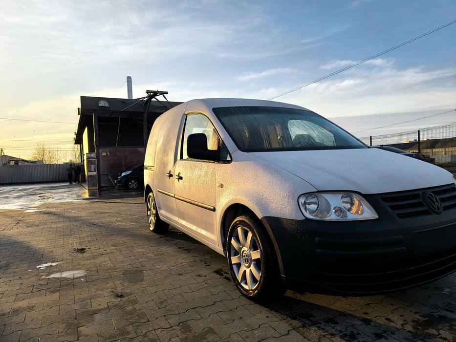 Volkswagen caddy 1.4 бензин