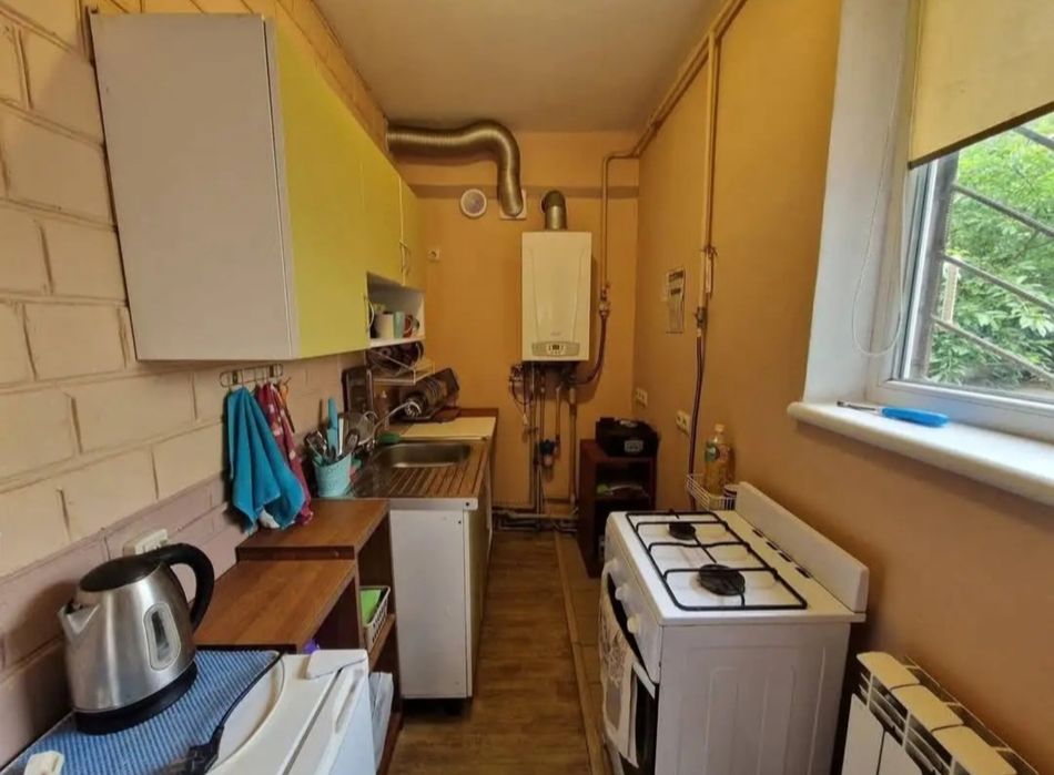 Продаж капітального будинку біля озера