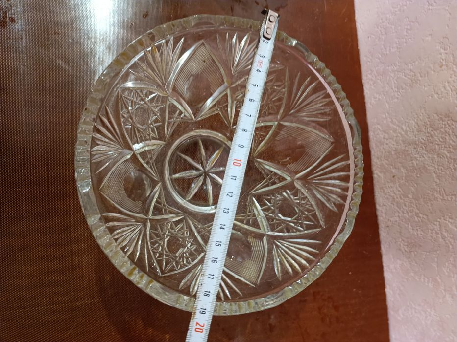 Хрустальные салатники ,ваза