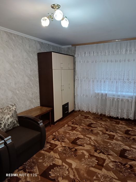 Здам 1-кімнатну квартиру подобово