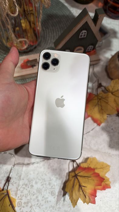 Продам iPhone 11 Pro Max 64 gb Silver