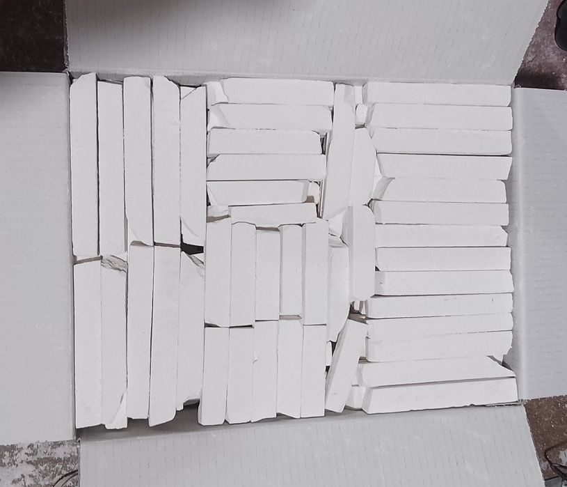 Крейда кускова, їстівна, без сторонніх домішок