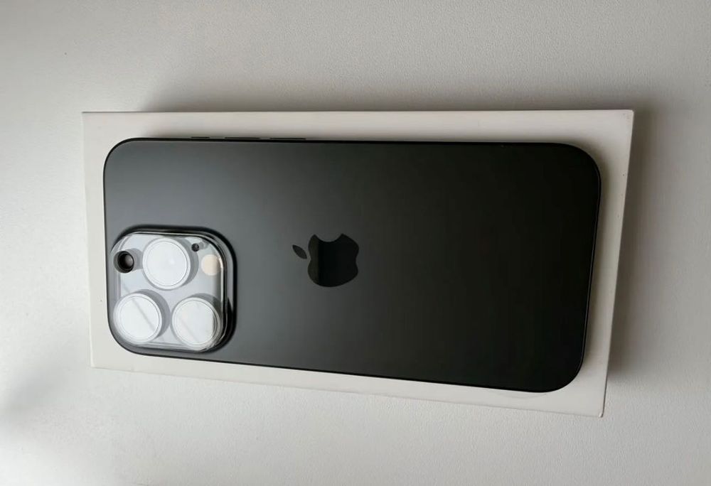 Продам iPhone 15 Pro 256 black