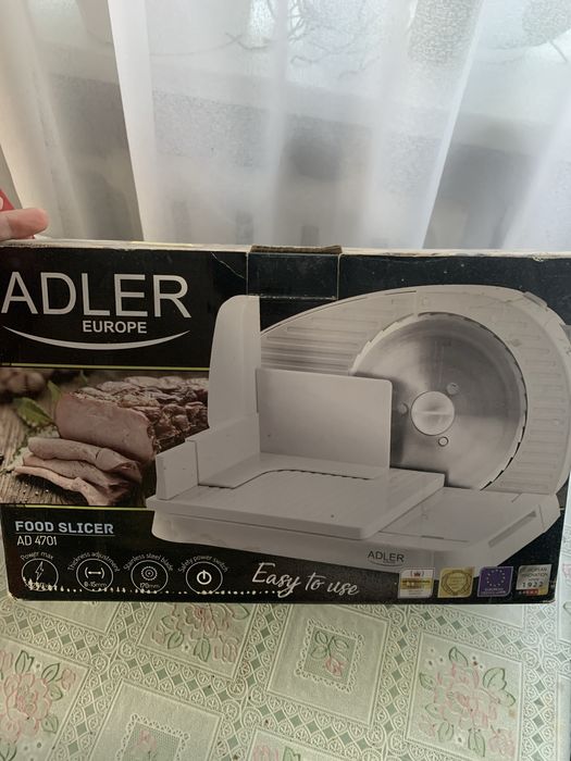 Слайсер, скиборізка, хліборізка Adler AD 4701