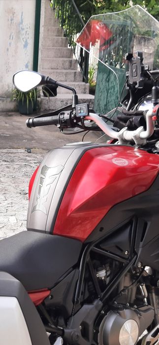 Benelli trk 502.
