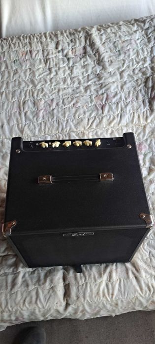 Комбопідсилювач для бас-гітари CORT CM150B (комбік)