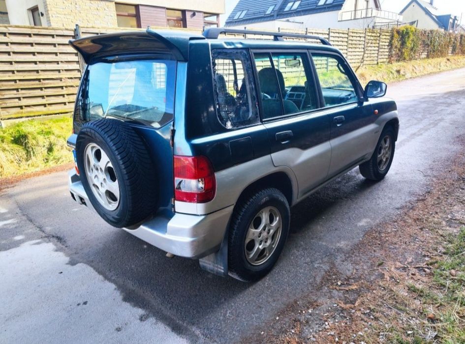 Mitsubishi Pajero Pinin 1.8 4x4 – terenowy, LPG, orurowanie + LED