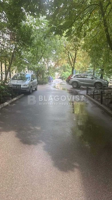 Продаж 2х кімн кв-ри 45.5м2 Кловський узвіз 24 Печерськ Панаса Мирного