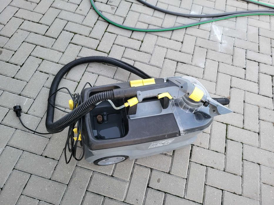 Wynajem odkurzacz piorący Karcher Puzzi 10/1  60zł doba !