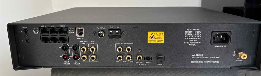 Amplificador, Tuner e leitor CD Linn