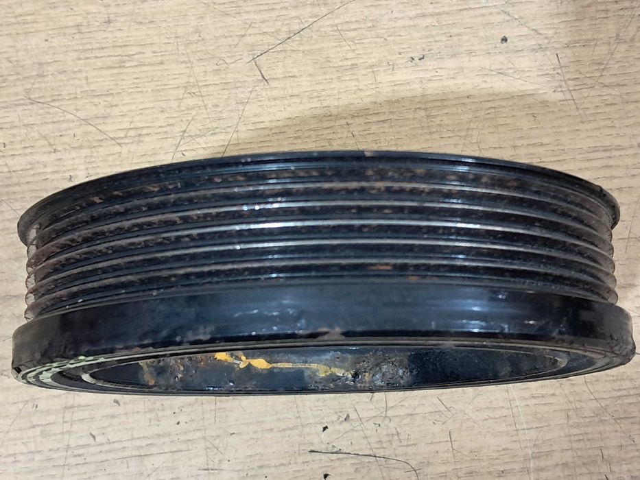 Koło pasowe wału korbowego zębate 2.0 TDI VW AUDI Seat Skoda Passat B8