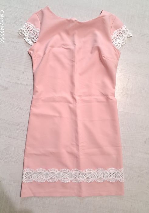 Продам новое платье 46 рр. Пудра