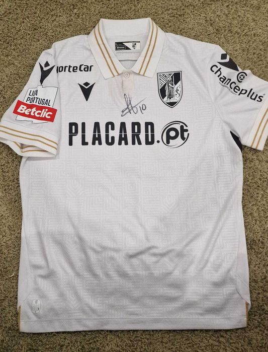 Camisolas oficiais, algumas trocadas em campo!