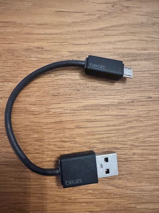 Phones / Auscultadores Apple Beats Solo 3 Club Collection