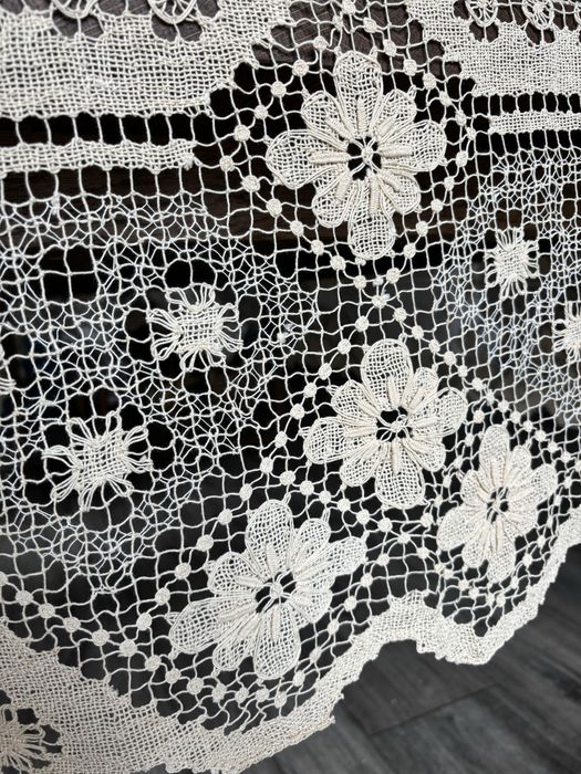 Toalha de mesa renda filé feita à mão com 282x187