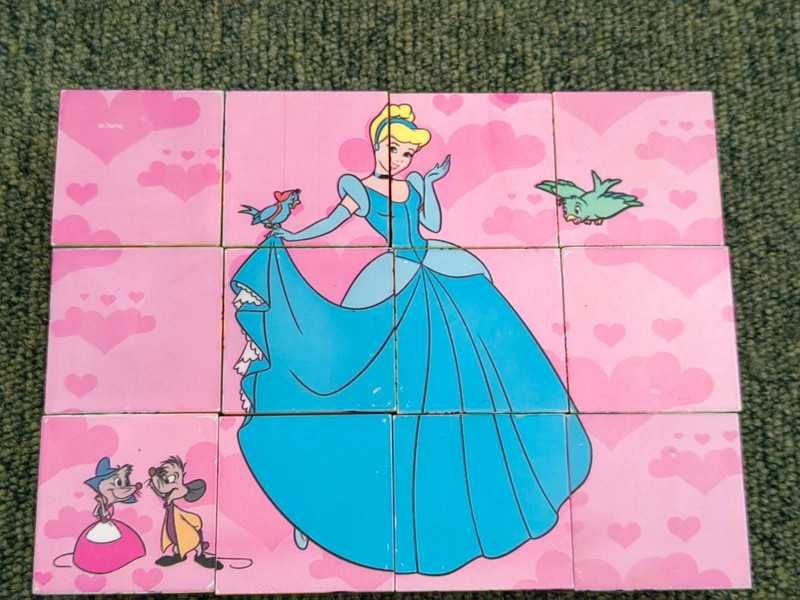 12 Cubos Princesas Disney Clementoni, 6 Puzzles