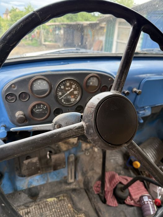 Продам  Газ  52