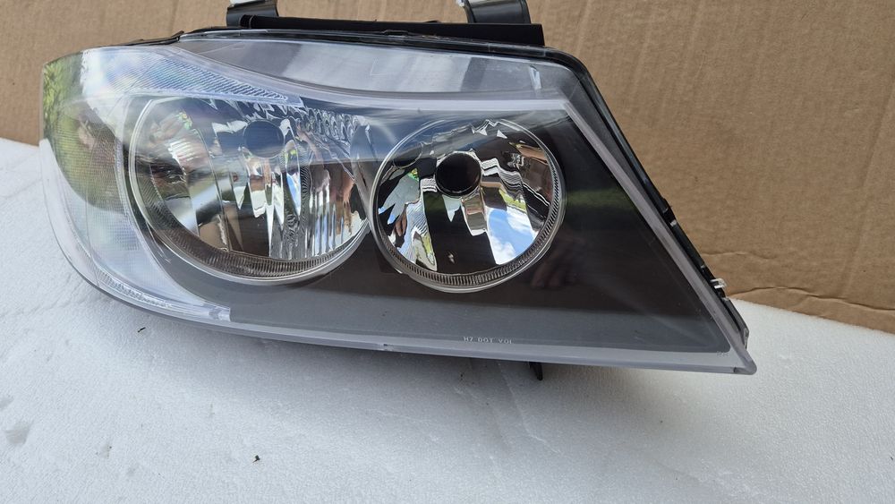 Reflektor Lampa  Bmw 3 e90 e91 2004-2008 R