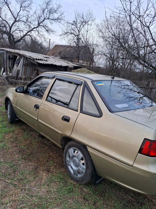 Продам Нексію 11 р можна з причіпом