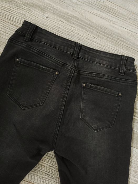 Jeansy czarne r38