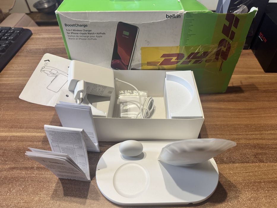 Belkin BoostCharge 3w1 ładowarka iPhone Apple Watch AirPods Qi 7,5W