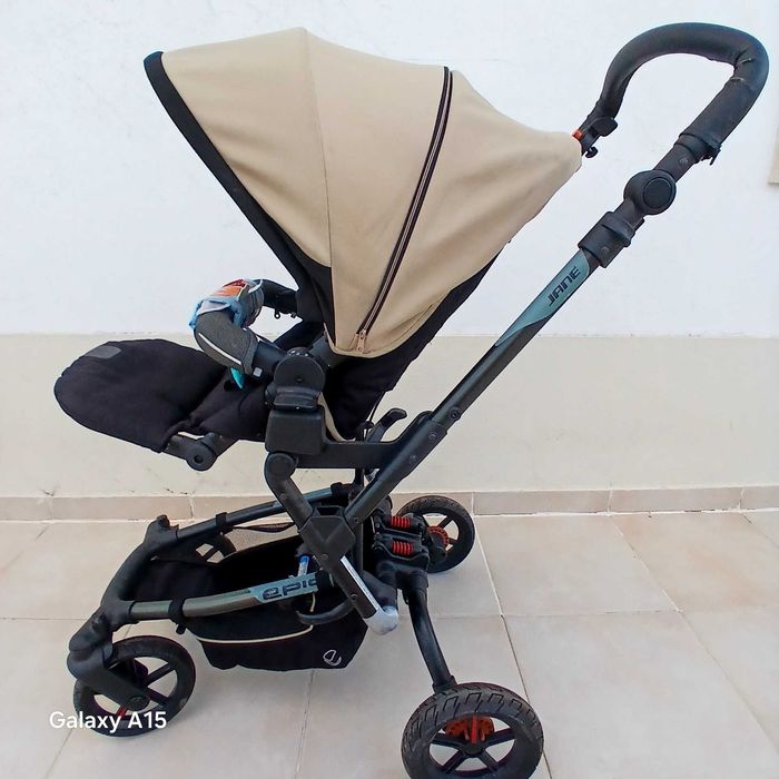 Carrinho de bebé Jané + ovo.  OPORTUNIDADE excelente
