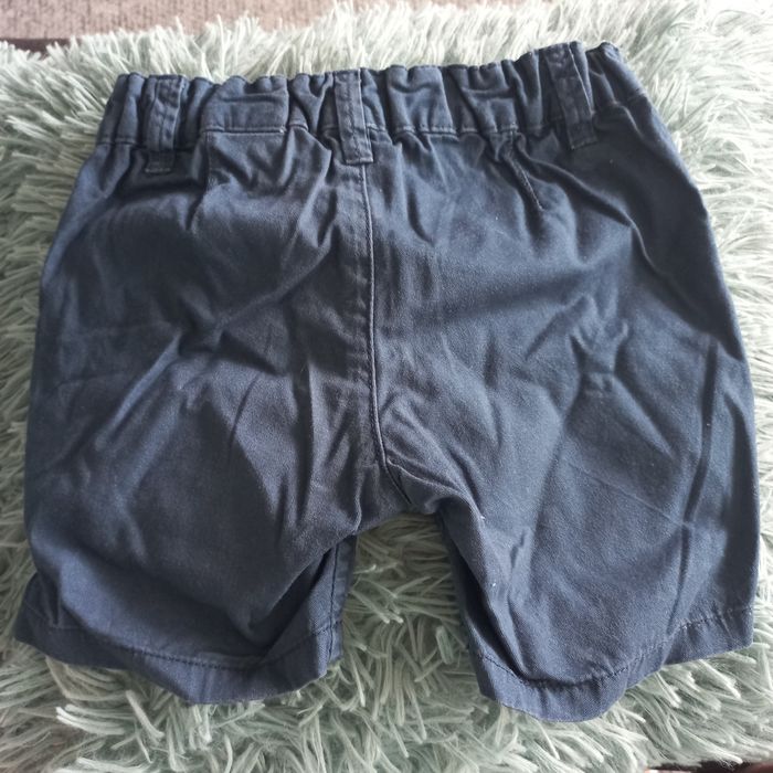 Krótkie granatowe spodenki regulowane rozm 74 H&M