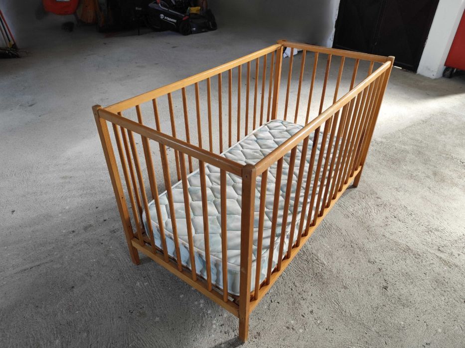Berço em madeira