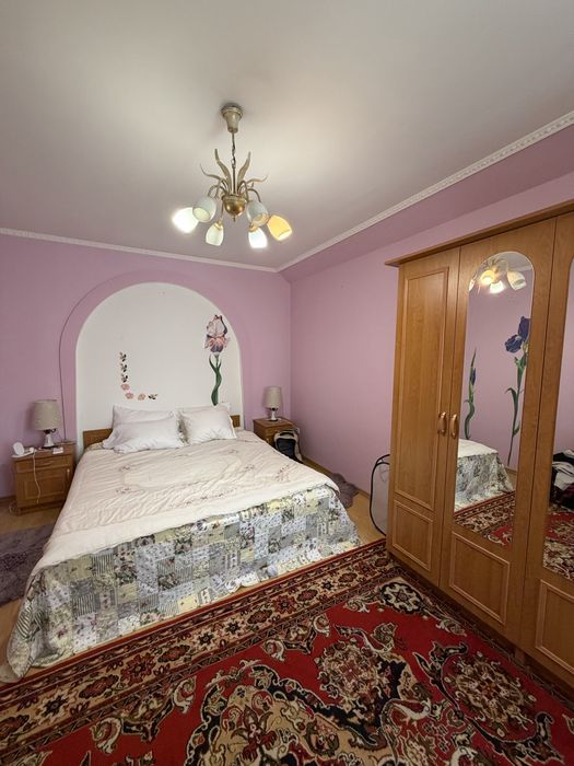 Продам частину будинку на вул. Руська,5