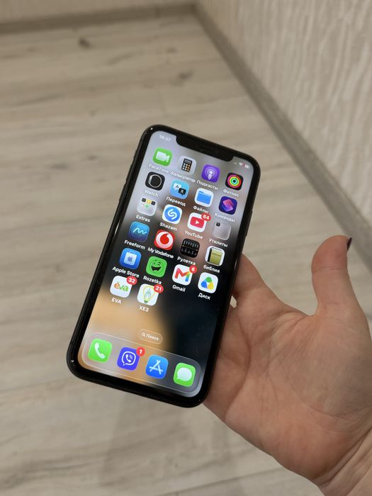 Продам Iphone 11